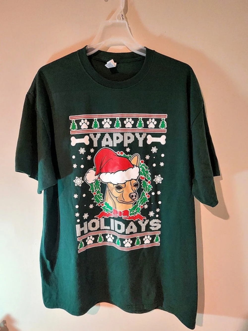 Mens XL Green Tee Saying Yappy Holidays W/ Chihuahua Wearing Stocking Cap